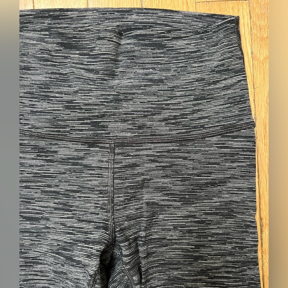 Lululemon High Rise Leggings - Picture 3 of 5